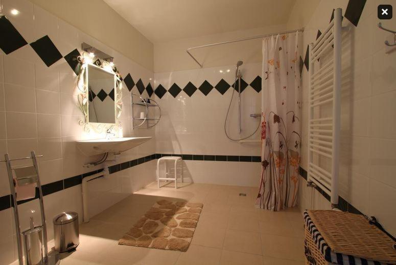 Pre En Bulles Hotel Trépail Kültér fotó